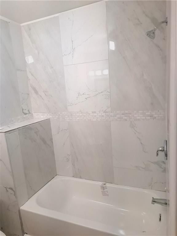 526 S Brookside Avenue — photo 9