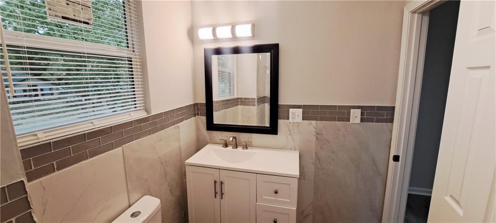 526 S Brookside Avenue — photo 13