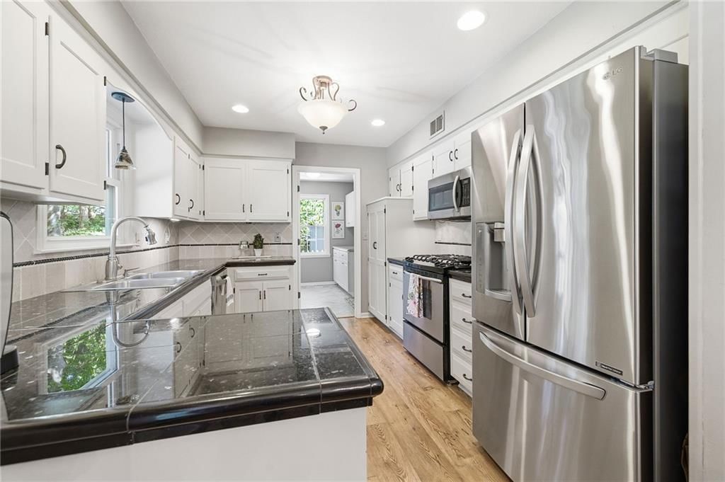 11480 Lowell Avenue — photo 14