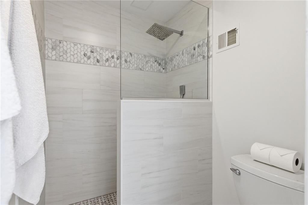 11480 Lowell Avenue — photo 25