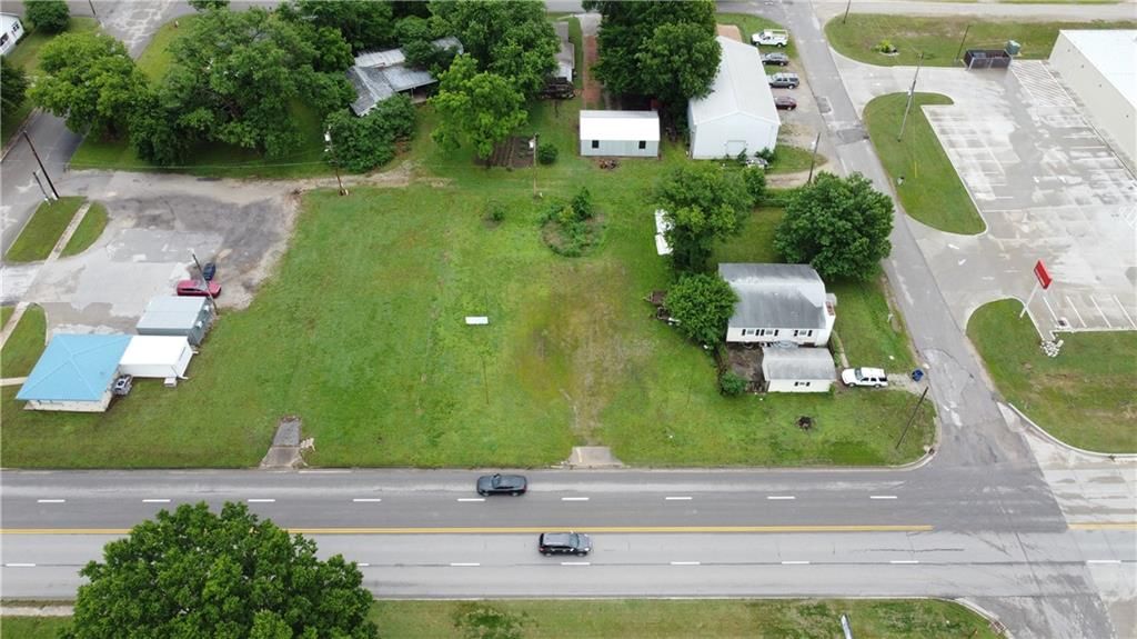 209 & 0000 S McGee Street — photo 2