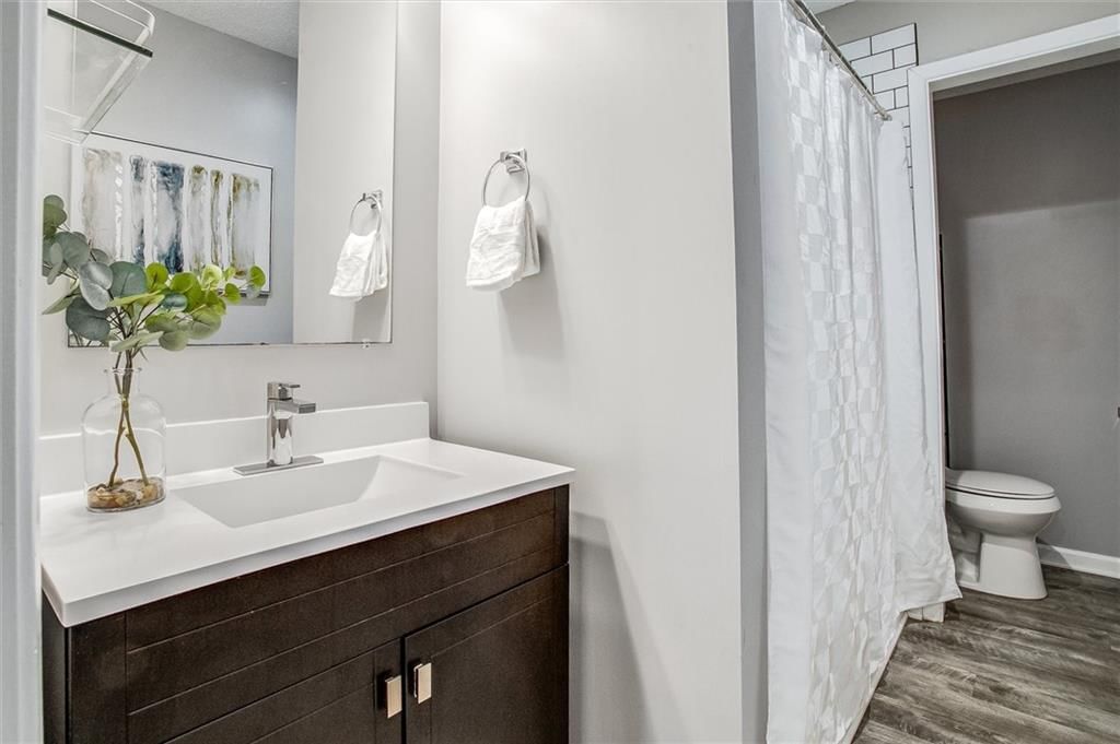 4625 Bell Street — photo 15