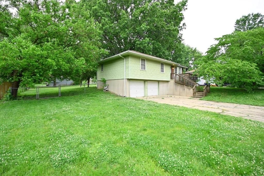 10526 N Walnut Street — photo 5