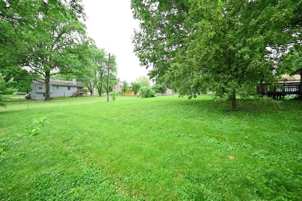 10526 N Walnut Street — photo 12