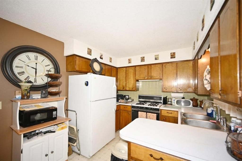 10526 N Walnut Street — photo 21