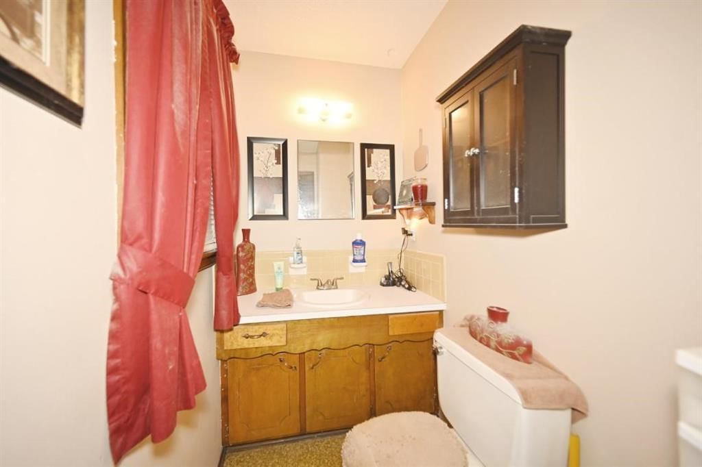 10526 N Walnut Street — photo 27