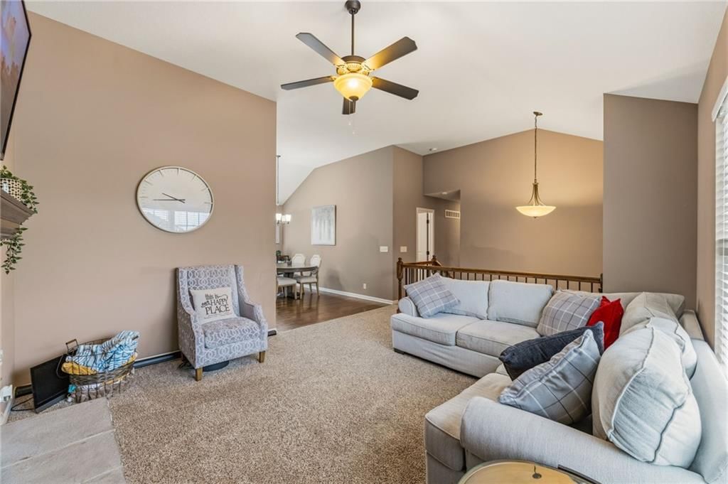 4713 Chester Avenue — photo 4