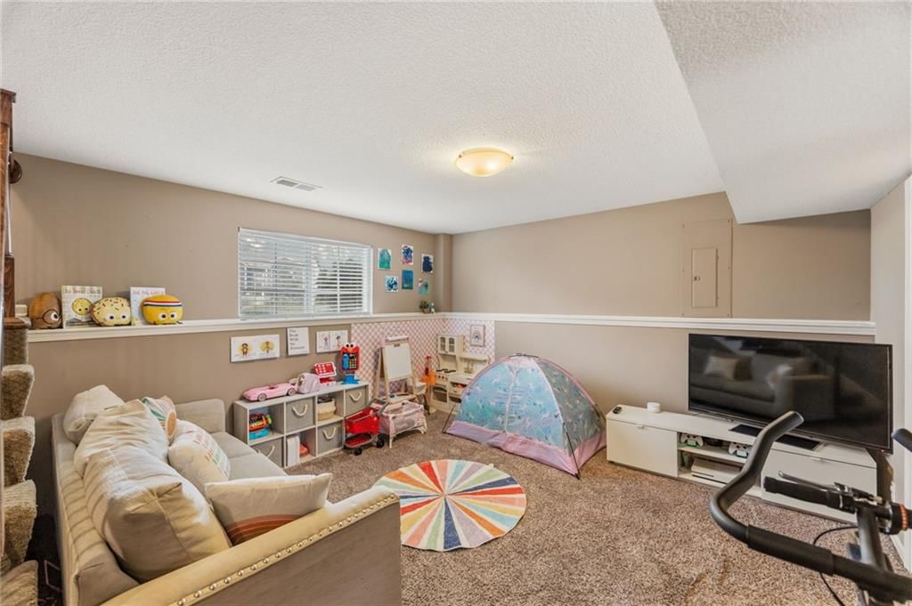 4713 Chester Avenue — photo 18