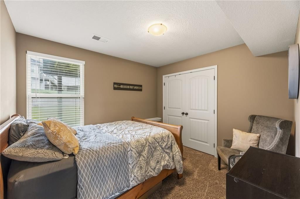4713 Chester Avenue — photo 20