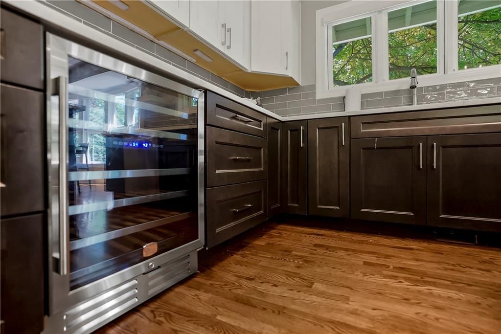 2724 W 63rd Street — photo 12