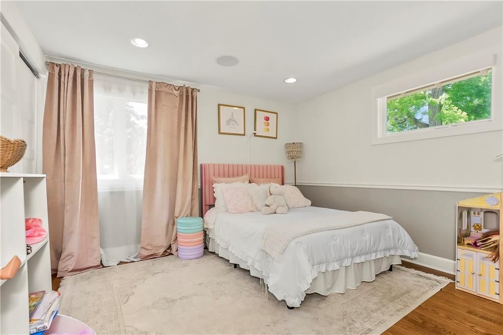 2724 W 63rd Street — photo 18