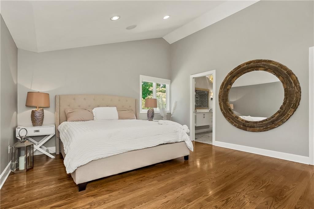 2724 W 63rd Street — photo 21
