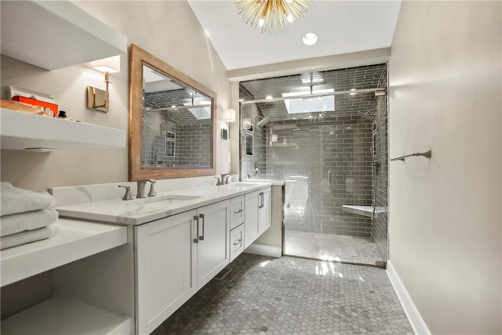 2724 W 63rd Street — photo 22