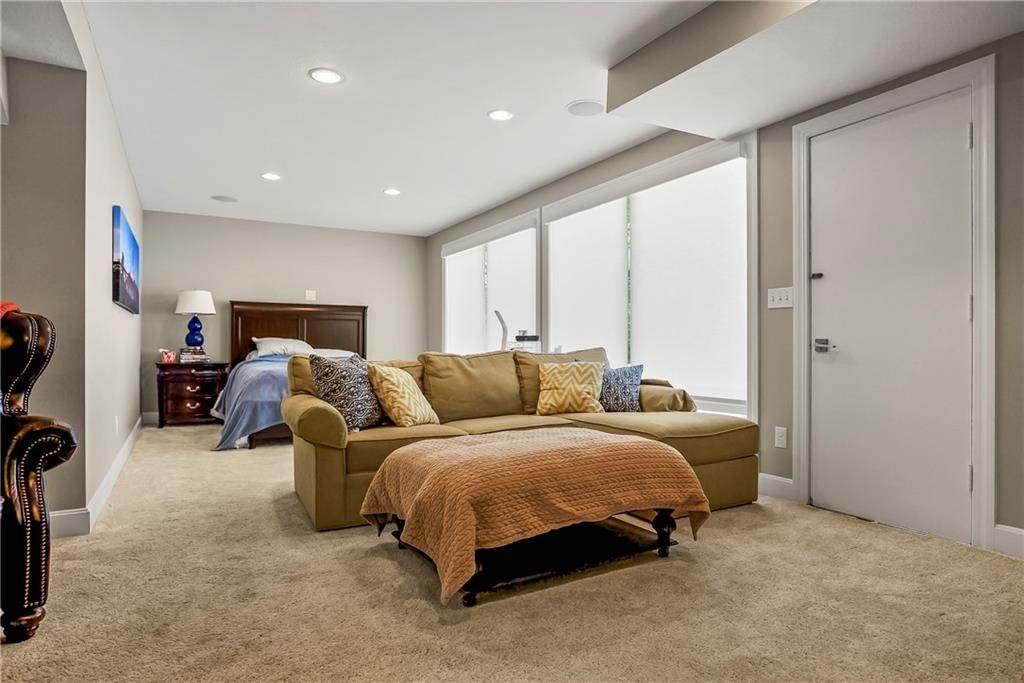 2724 W 63rd Street — photo 26