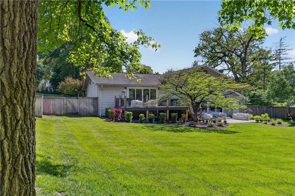 2724 W 63rd Street — photo 33