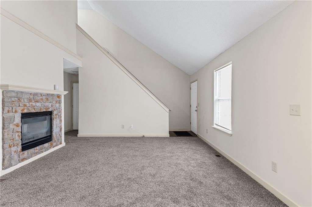 8644-8646 NW WAUKOMIS Drive — photo 5