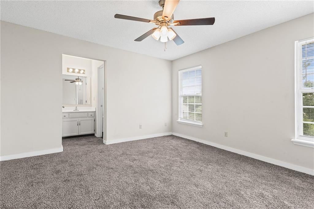 8644-8646 NW WAUKOMIS Drive — photo 13