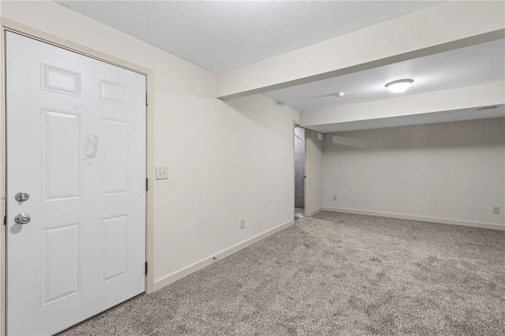8644-8646 NW WAUKOMIS Drive — photo 19
