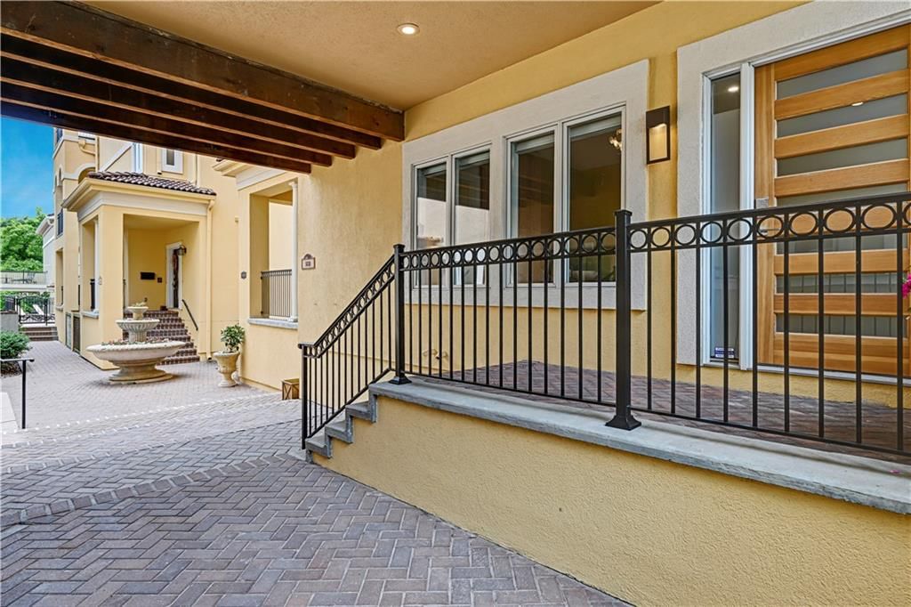 5038 Walnut Street — photo 2