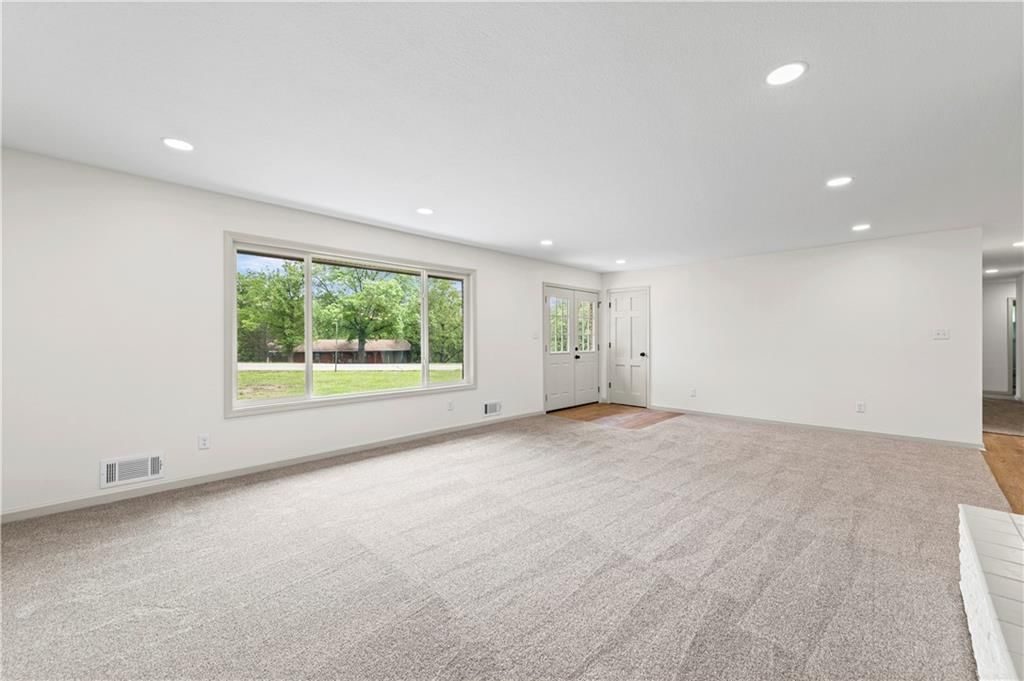 6504 Valley View Street — photo 10