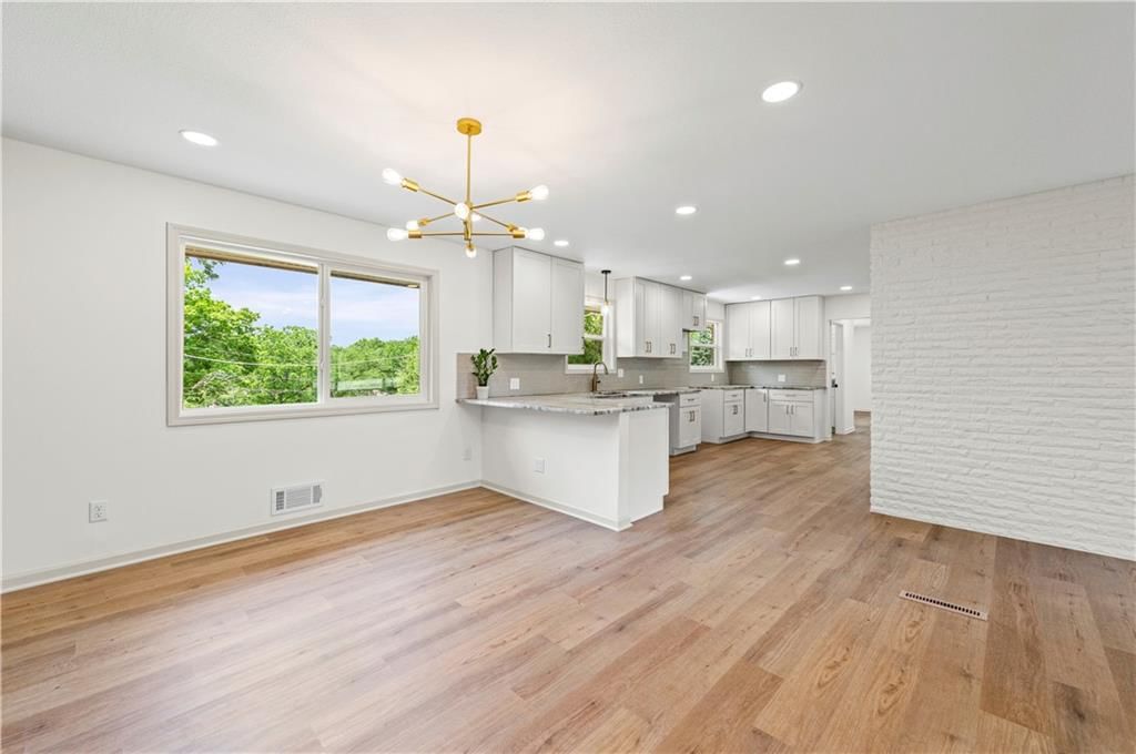6504 Valley View Street — photo 12