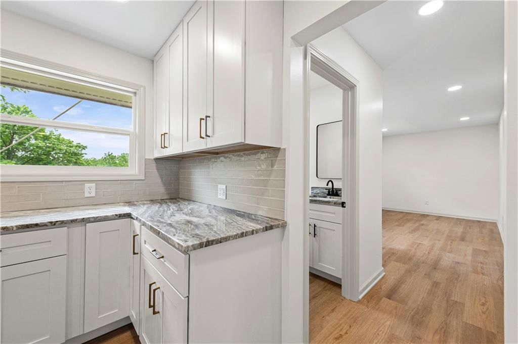 6504 Valley View Street — photo 18