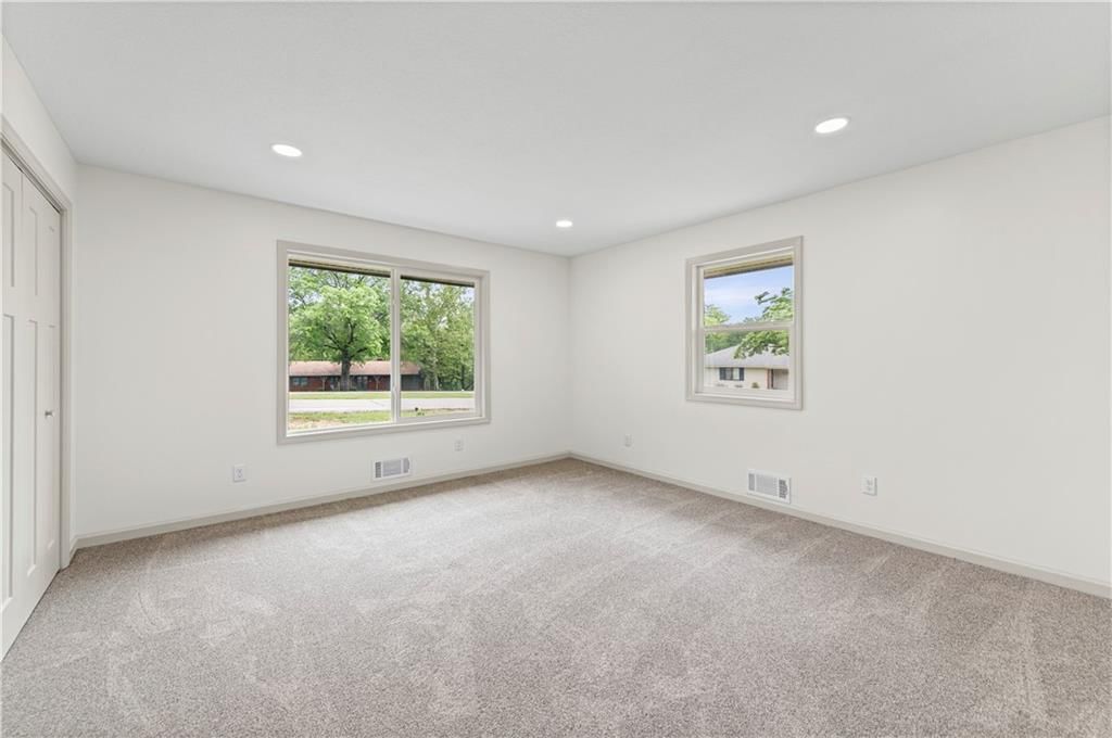 6504 Valley View Street — photo 24
