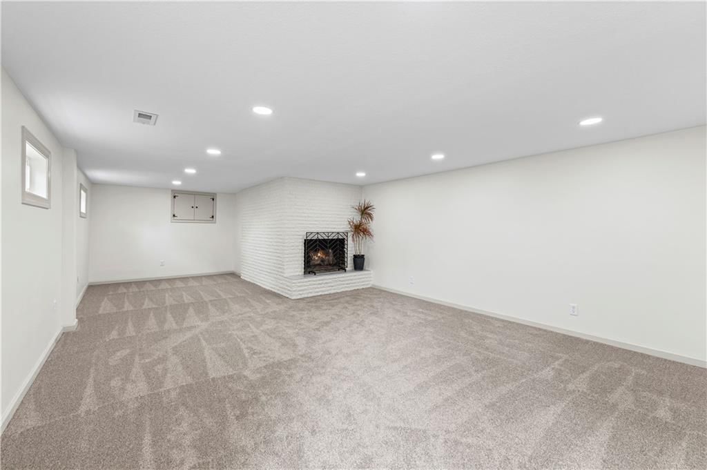 6504 Valley View Street — photo 36