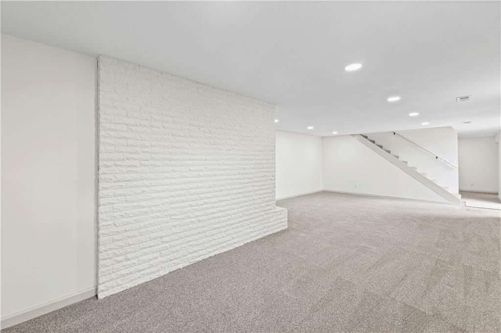 6504 Valley View Street — photo 38
