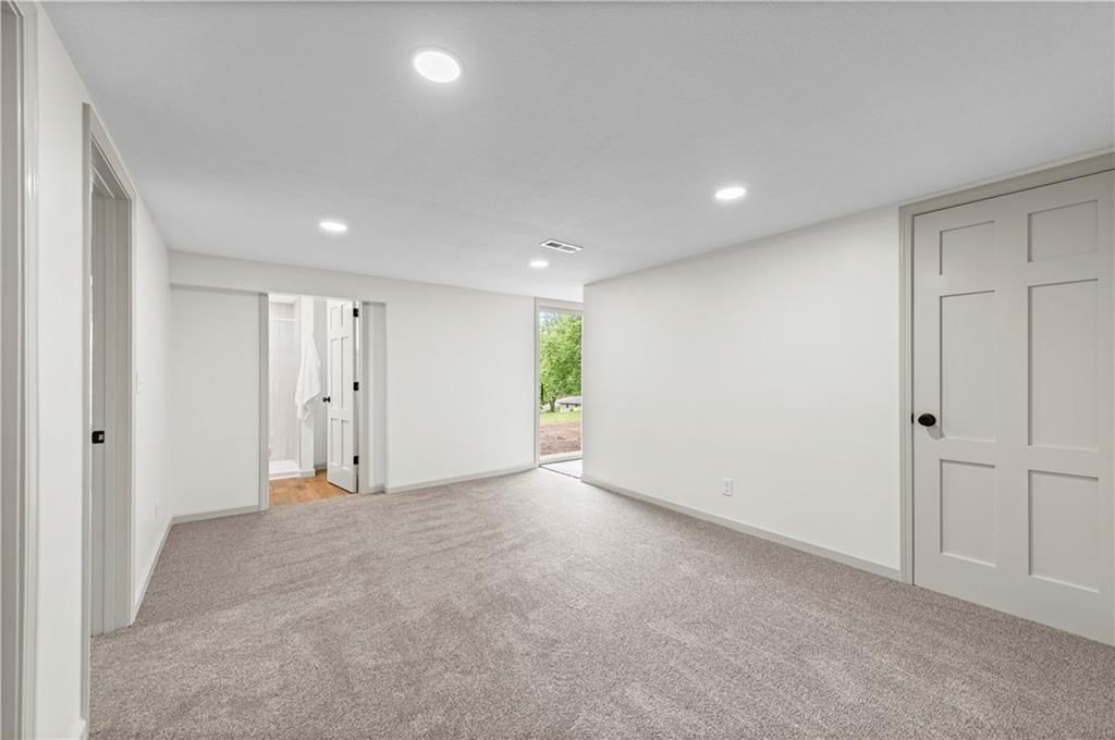 6504 Valley View Street — photo 42