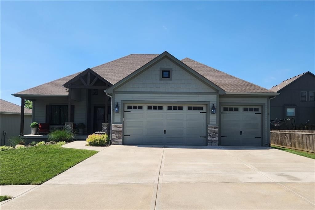211 Broadmoor Drive — photo 36