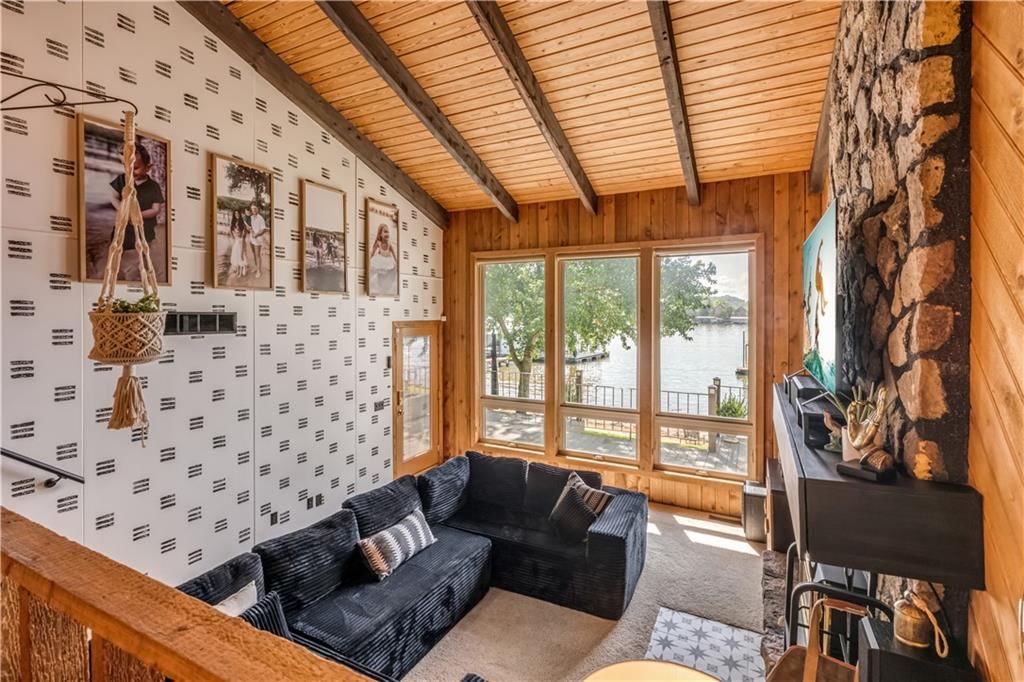 1060 Fowlers Point — photo 32