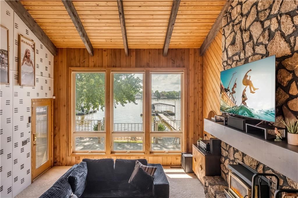 1060 Fowlers Point — photo 33
