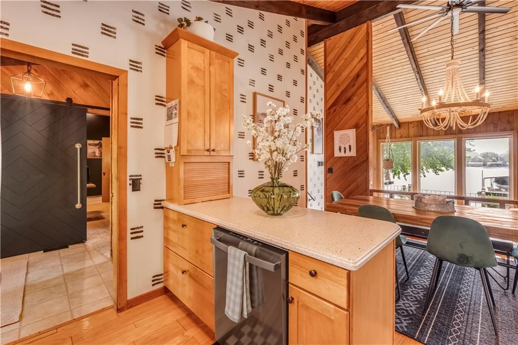 1060 Fowlers Point — photo 44