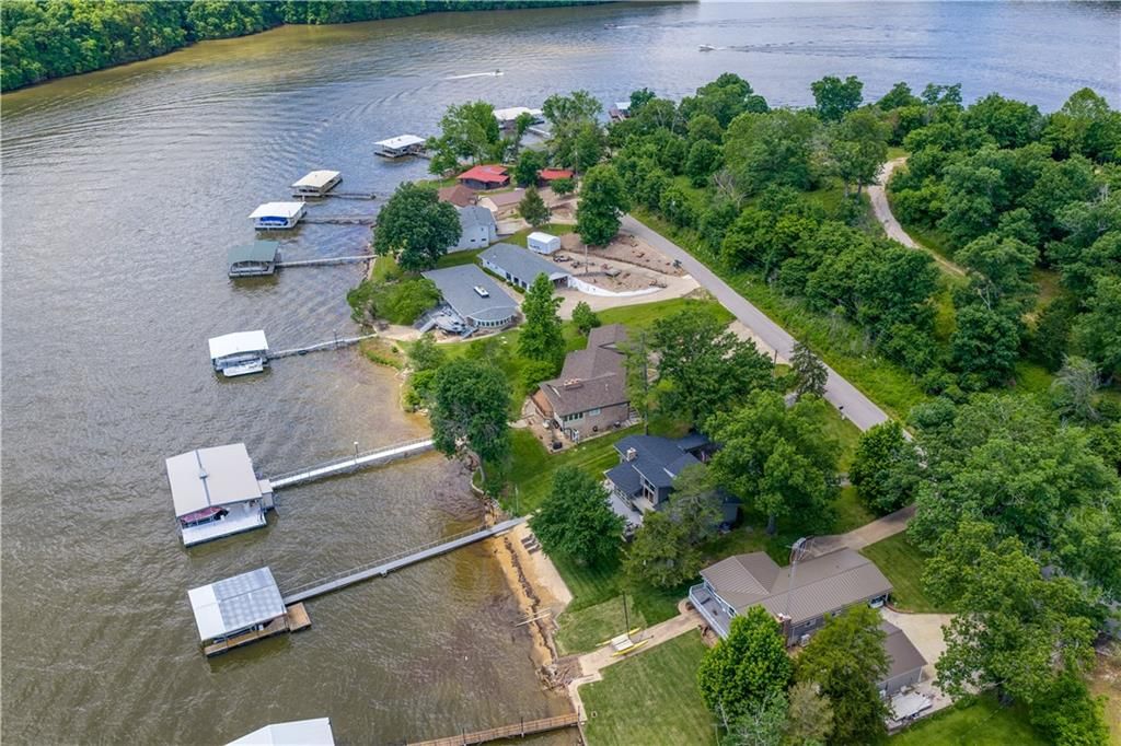 1060 Fowlers Point — photo 93