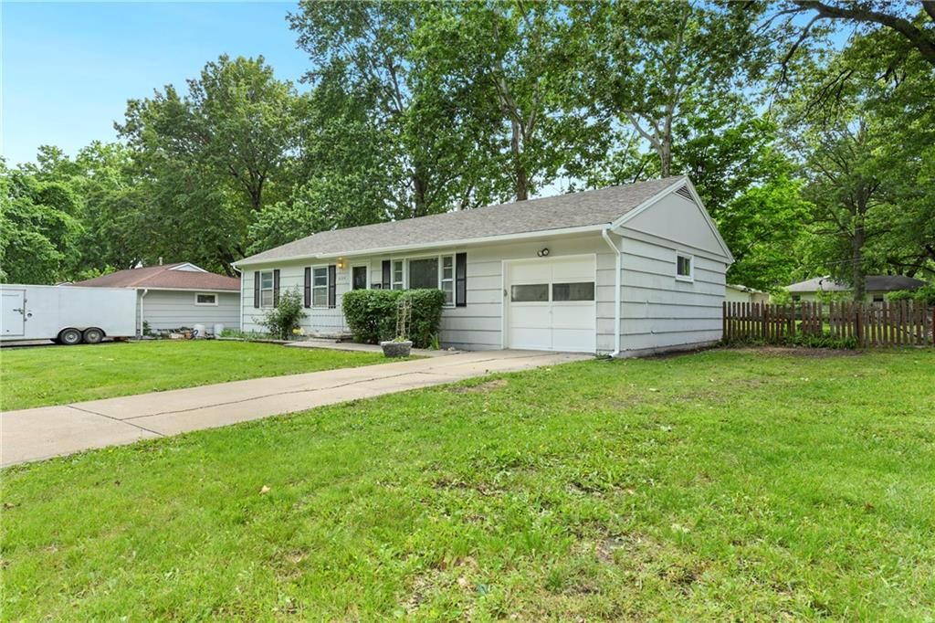 604 SE Browning Avenue — photo 3