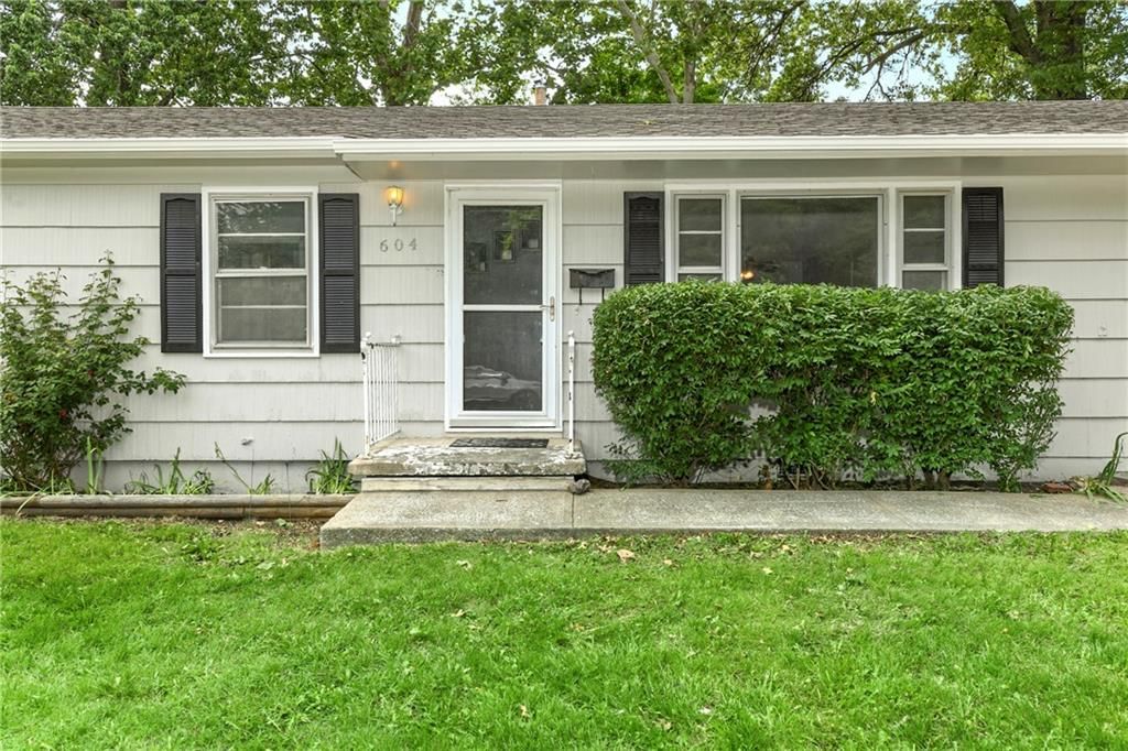 604 SE Browning Avenue — photo 4