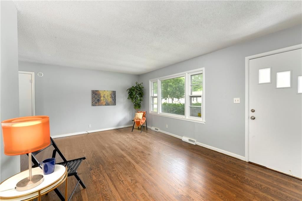 604 SE Browning Avenue — photo 5