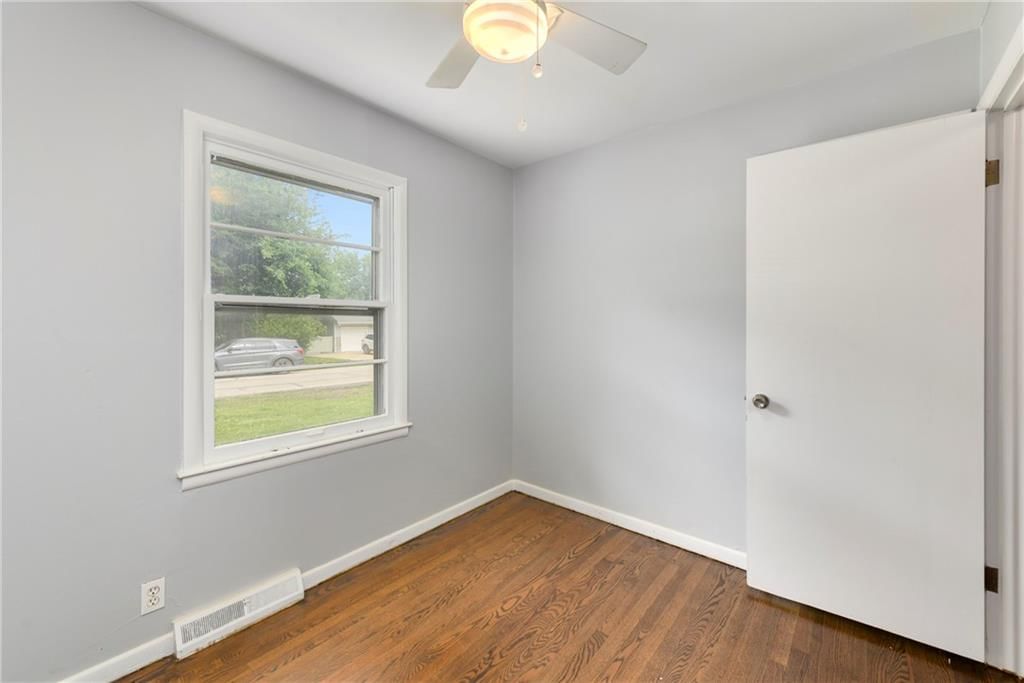 604 SE Browning Avenue — photo 17