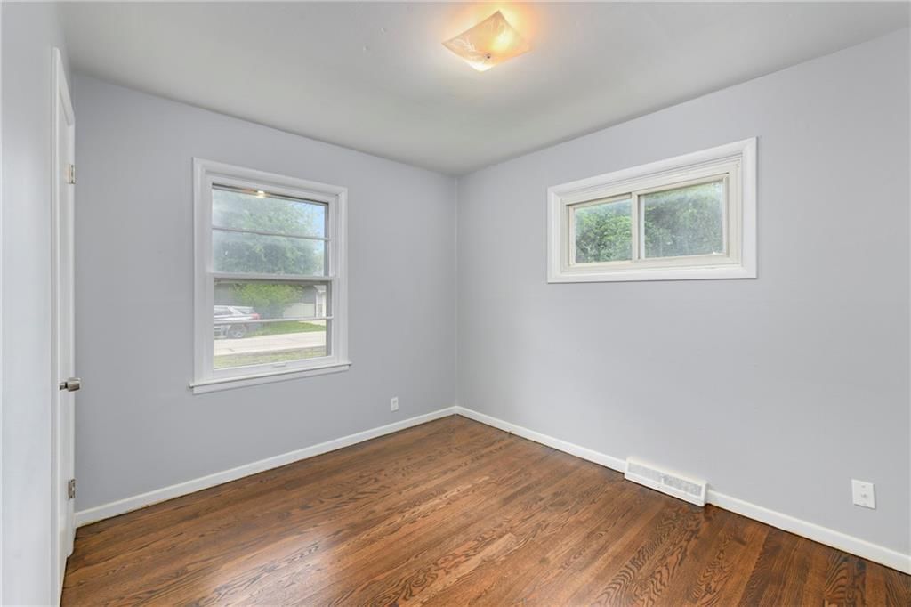 604 SE Browning Avenue — photo 18