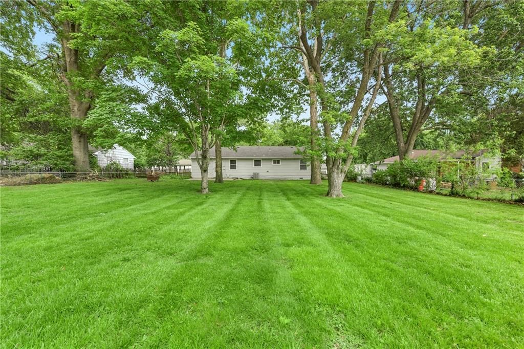 604 SE Browning Avenue — photo 30