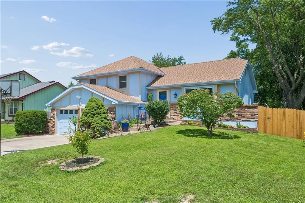1813 Place Liberte Drive — photo 2