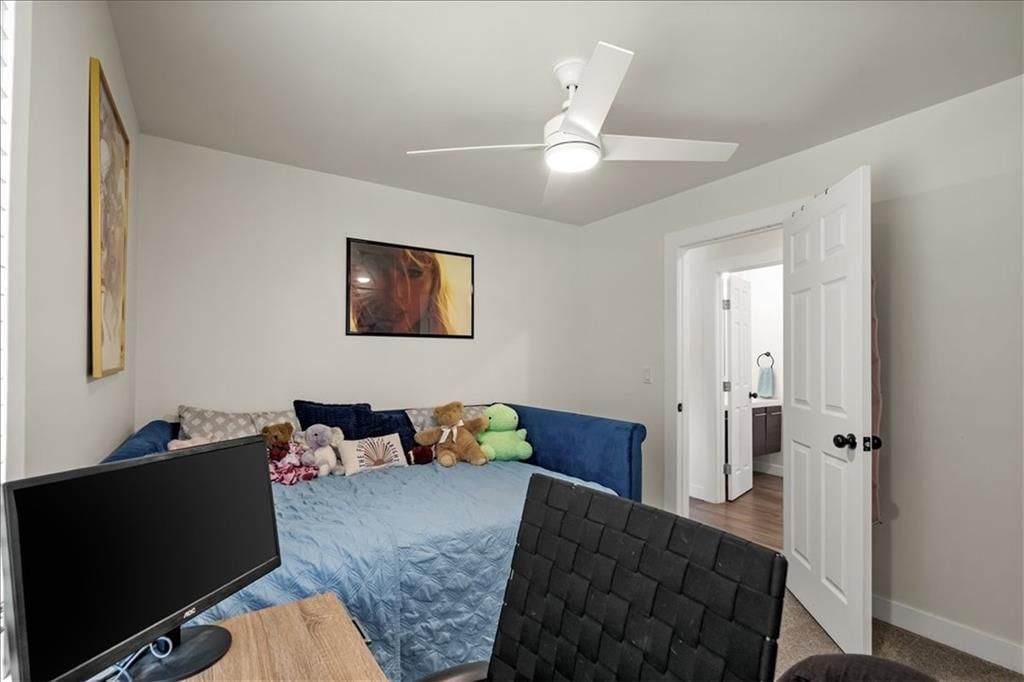 213 NE Landings Court — photo 29