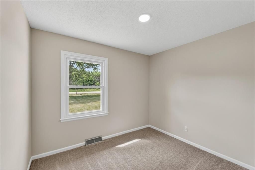 14405 E State Route 2 N/A — photo 22