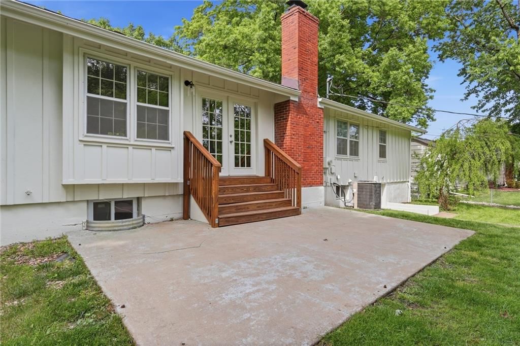 2309 W 104th Street — photo 46