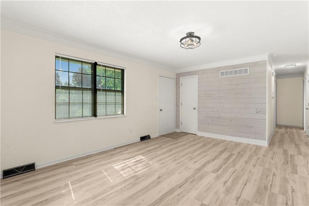 1334 S Main Street — photo 5