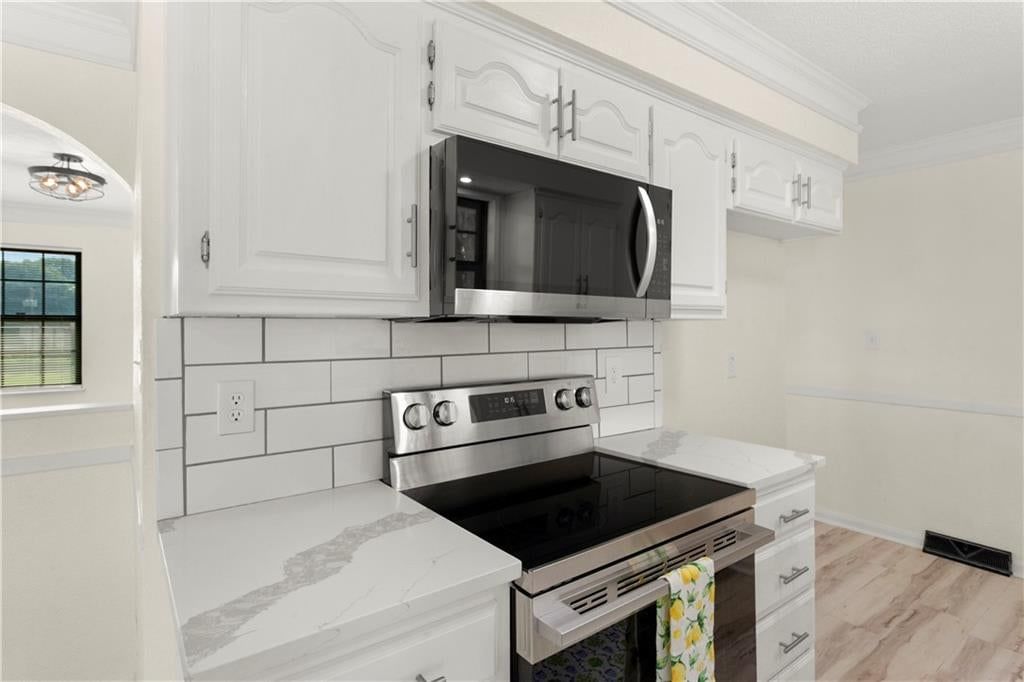1334 S Main Street — photo 10