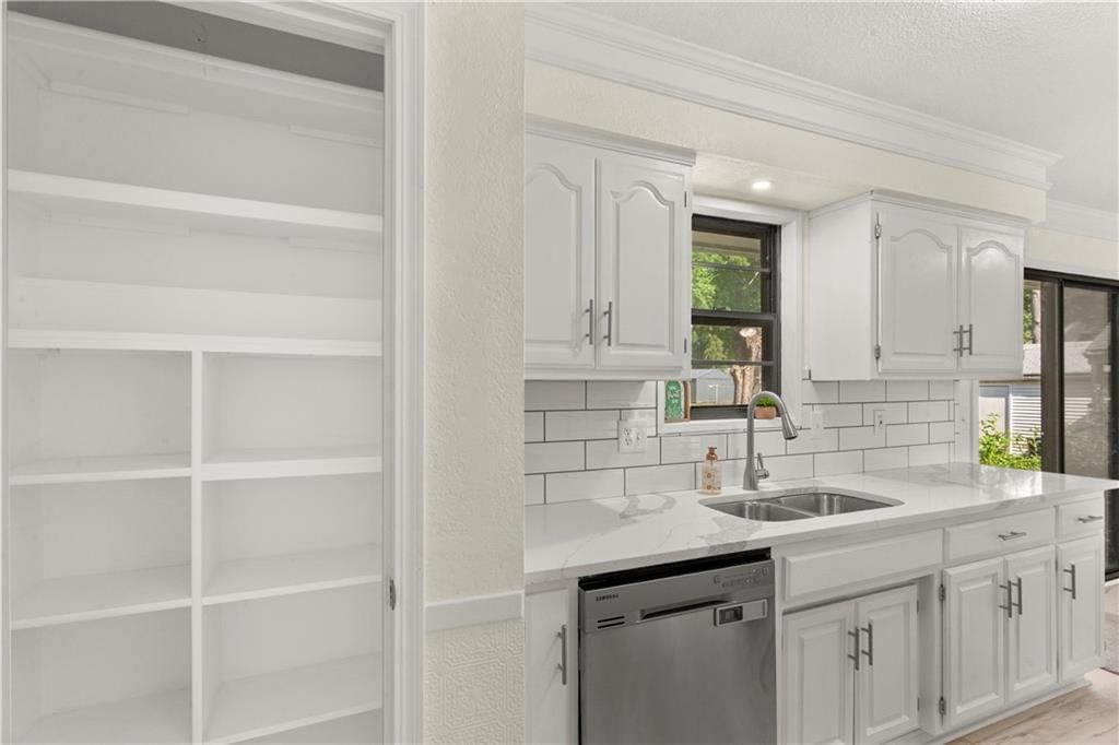 1334 S Main Street — photo 13