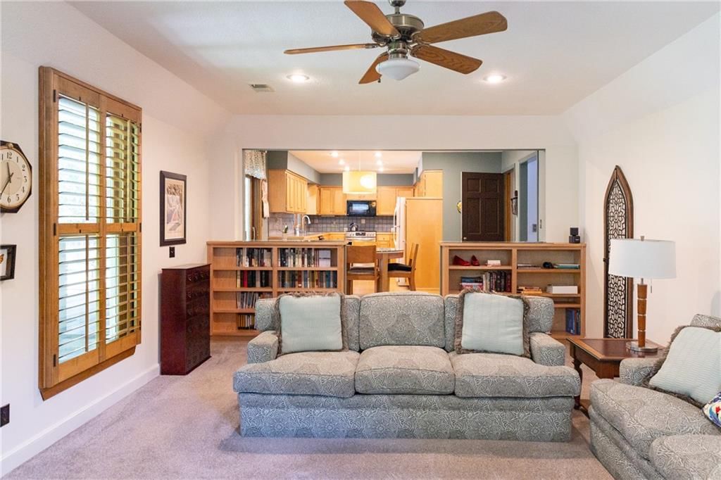 7906 Alden Lane — photo 10