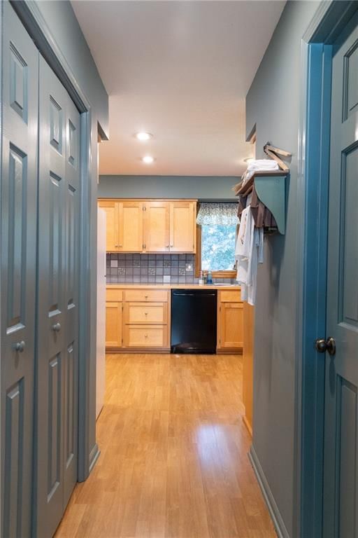 7906 Alden Lane — photo 17